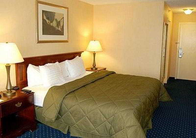 Comfort Inn Randolph-Boston Bagian luar foto